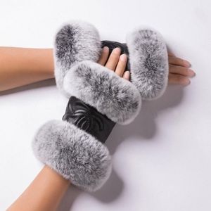 Fur cc inspired gloves